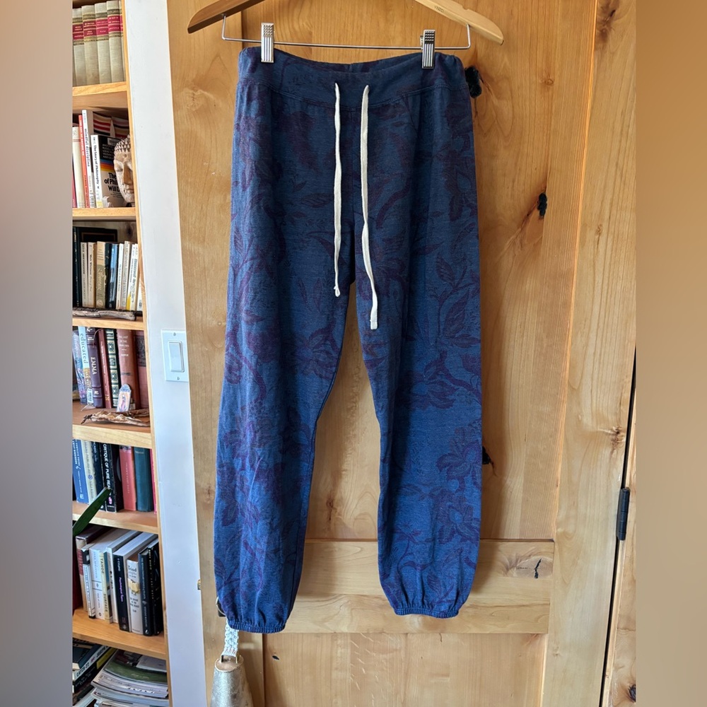 NWOT Sundry Joggers